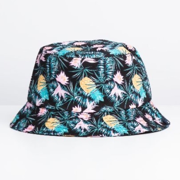 BELOW THE BELT-  bucket hat - Picture 1 of 3